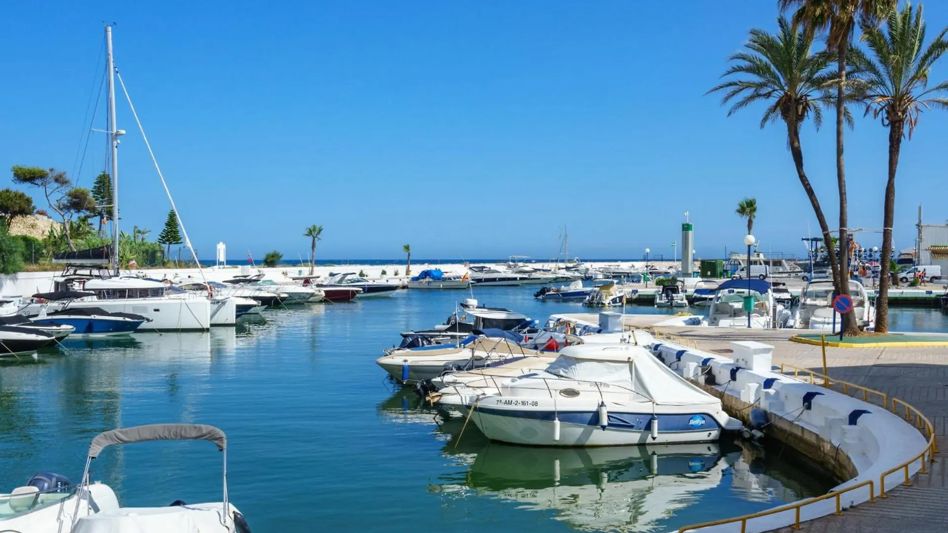 Apartment Island Of Riviera Golf By Interhome Sitio de Calahonda